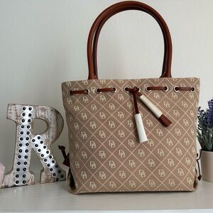 NWT Dooney & Bourke Tan and Brown Tote Bag